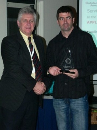 Dave Perham receiving the award for Service Excellence
